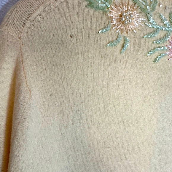 Vintage 1960’s Women’s Size L Angora Wool Beaded Floral Sweater Cardigan Lined - Picture 16 of 16